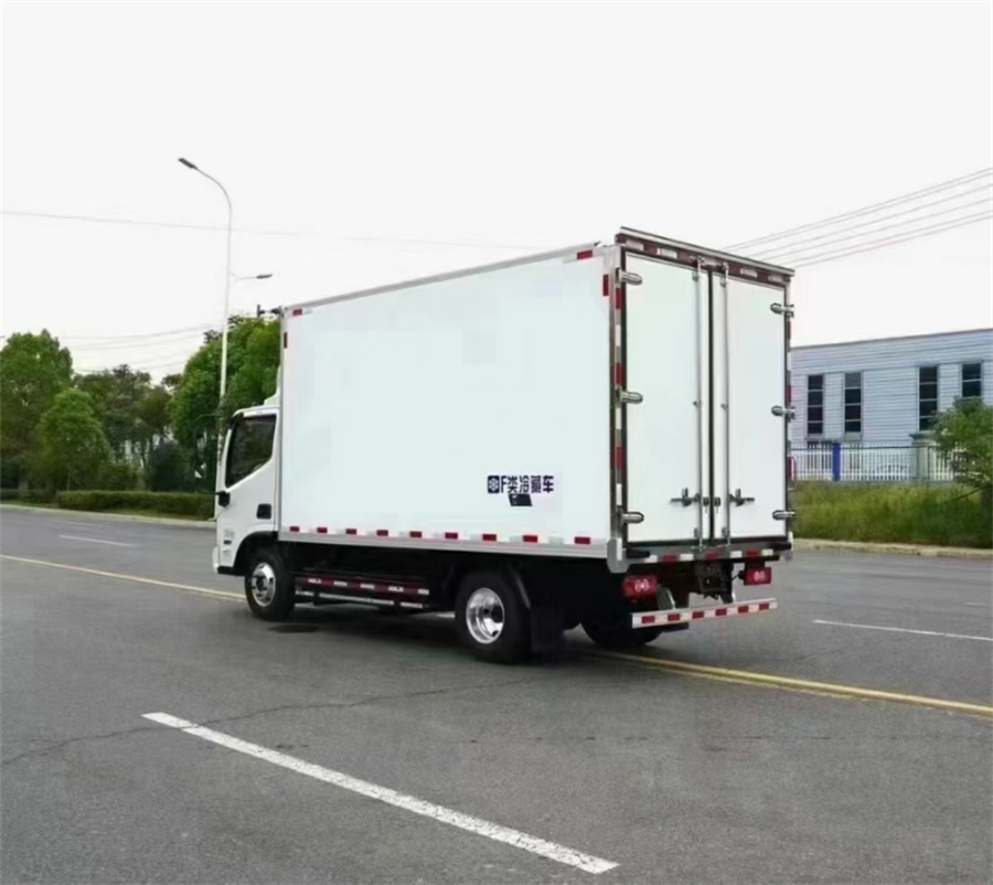 福田智藍(lán)純電動4.2米冷藏車-福田新能源綠牌冷藏車 福田智藍(lán)純電動4.2米冷藏車-福田新能源綠牌冷藏車